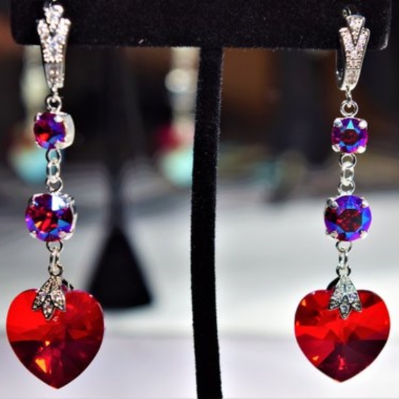 Swarovski Crystals Heart Dangling Red Earrings - Picture 1 of 7
